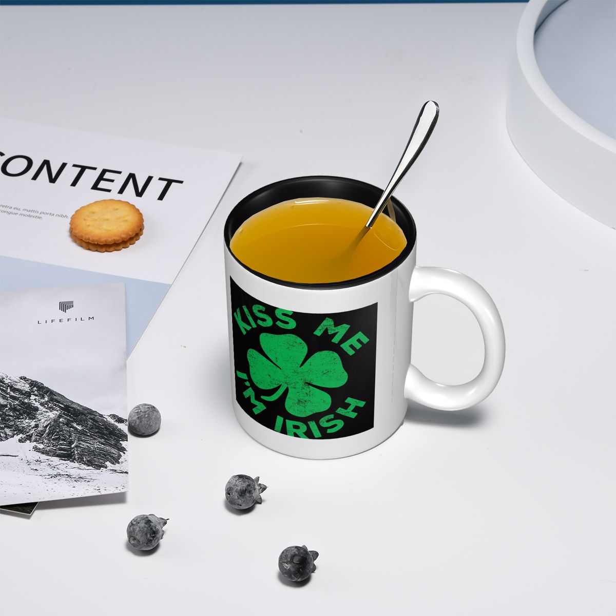キス・ミー・アイム・アイリッシュ・マグ 面白いセラミックコー - Coffee Tea You And Me のレビューと価格